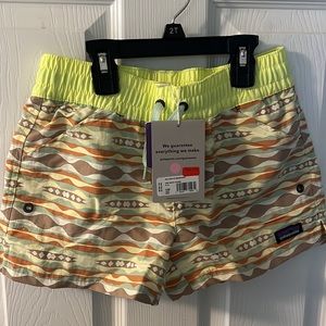 Girls Patagonia shorts size M